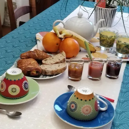 D'hotes L'ecrin Du Quercy Bed & Breakfast *